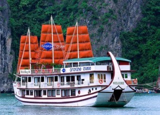 GRAY LINE CRUISE 2 DAYS 1 NIGHT & 3 DAYS 2 NIGHTS from 231 USD/cabin only